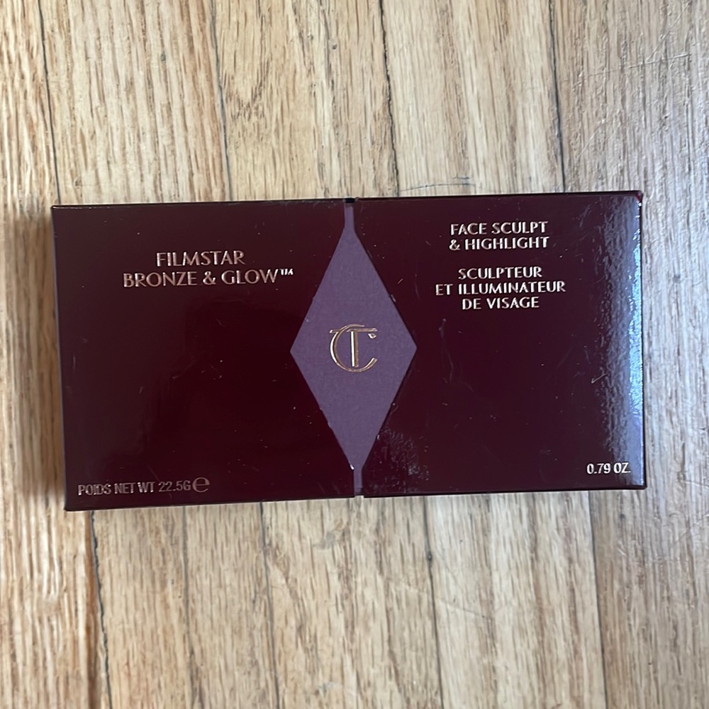 Charlotte tilbury FILMSTAR BRONZE & GLOW
MEDIUM TO DEEP